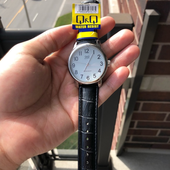 Q & Q Water Resistant Watch 💧⌚️ - Picture 6 of 7